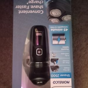 Norelco Phillips 2500 shaver